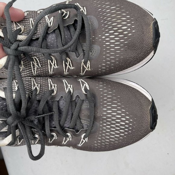 Nike Air Zoom Pegasus 33 Running Shoe Women Size 8 Gray White Sneaker 831356-002 - Picture 9 of 11